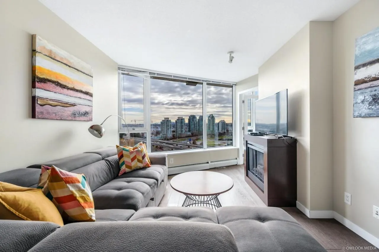 Explore Vancouver Downtown From Luxury 1 Bed/Bath 0*,