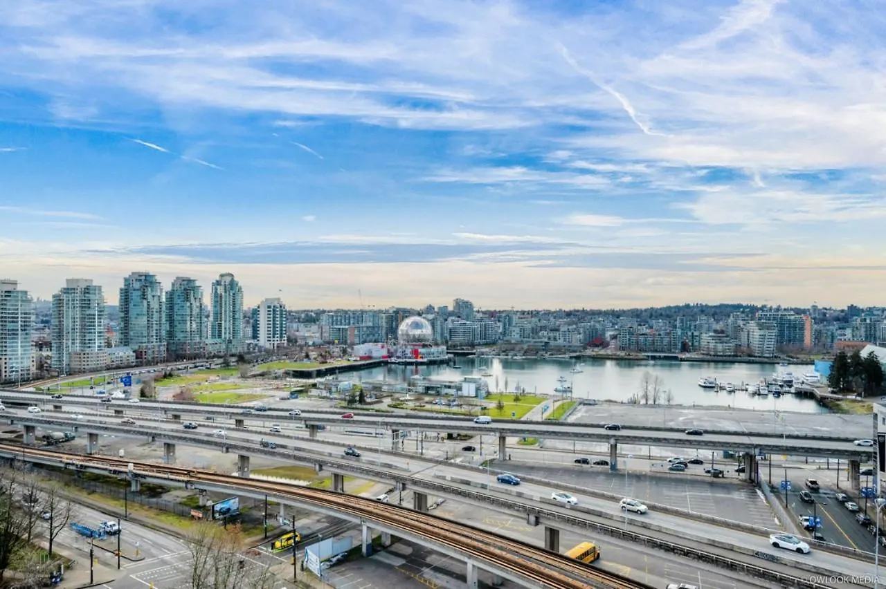 Explore Vancouver Downtown From Luxury 1 Bed/Bath شقة